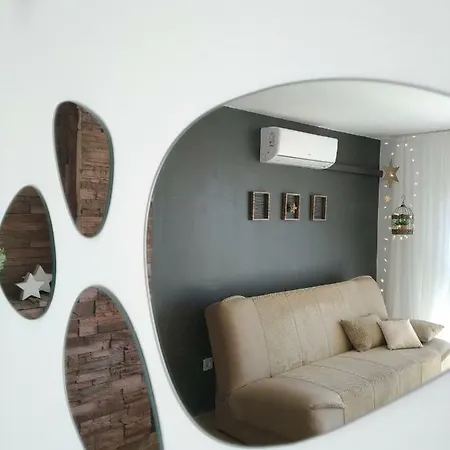 Amber Apartment Split